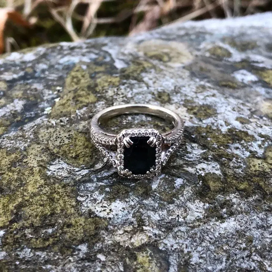 Sapphire ring recovered by metal detection